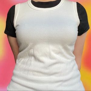 Whit Calvin Klein sweater vest